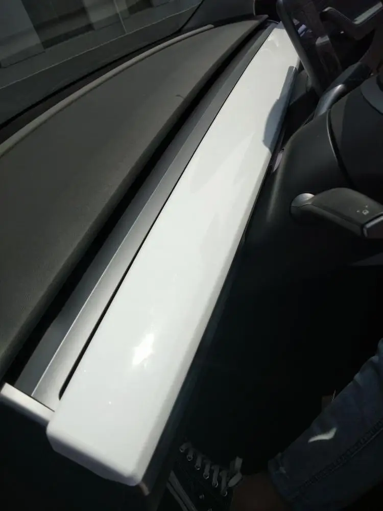 
Fashionable Customized Decoration Bar for Car Interior Meter Panel Other Interior Accessories for Tesla Model 3 