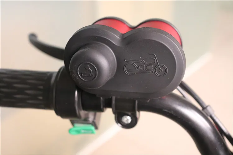 2 Ports New China-chic Style Emergency Mobile Electric Car Phone Charger USB Charger USB Charging + Cigarette Lighter One Year