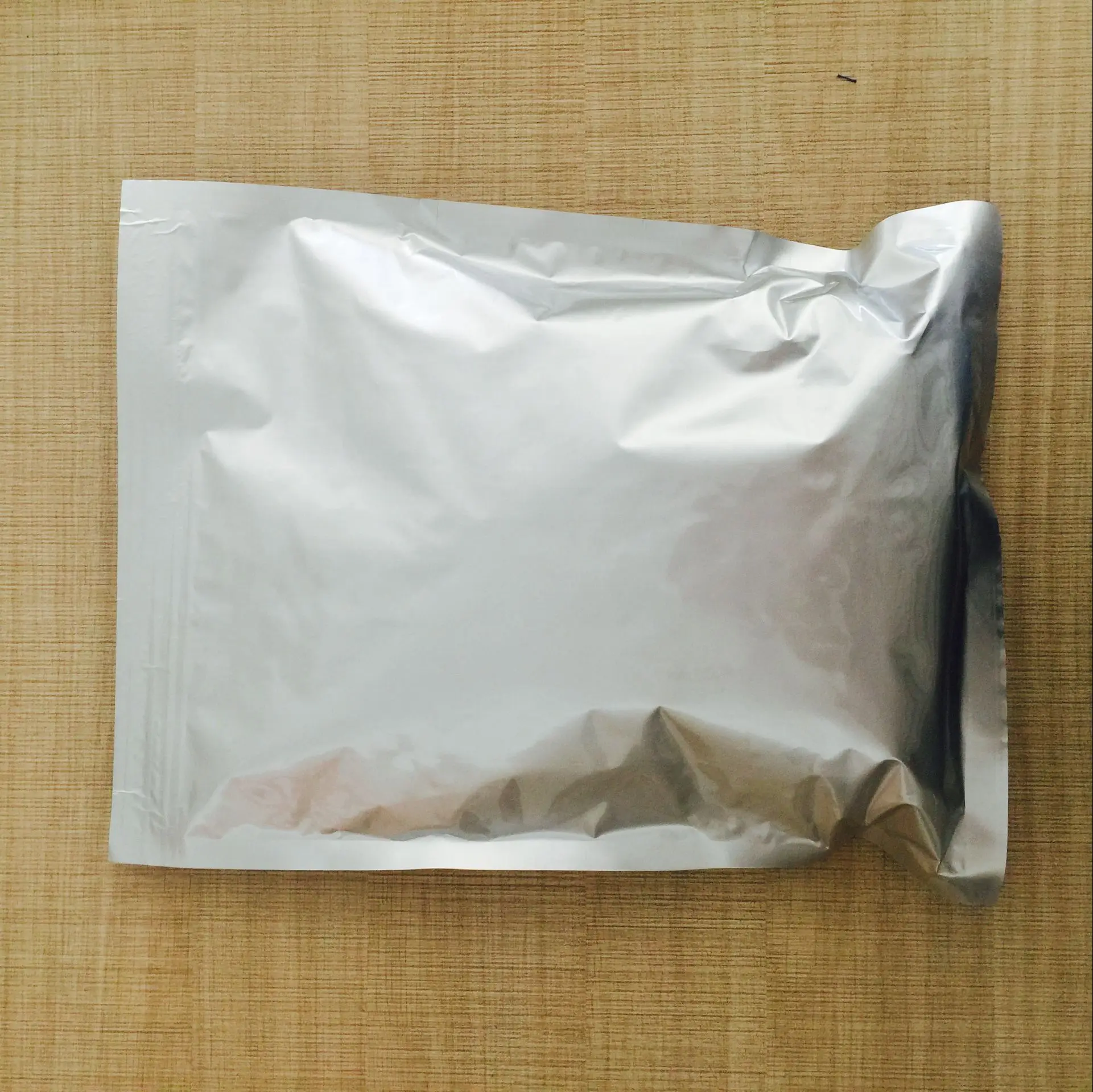 Erucamide plastic slip agent cis-13-Docosenoamide CAS 112-84-5