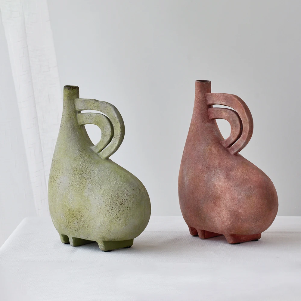 Scandinavian Creative Abstract Modern Ceramic Vase Small minimalist Antique Home Decor for Wedding and Desktop Decorative Use