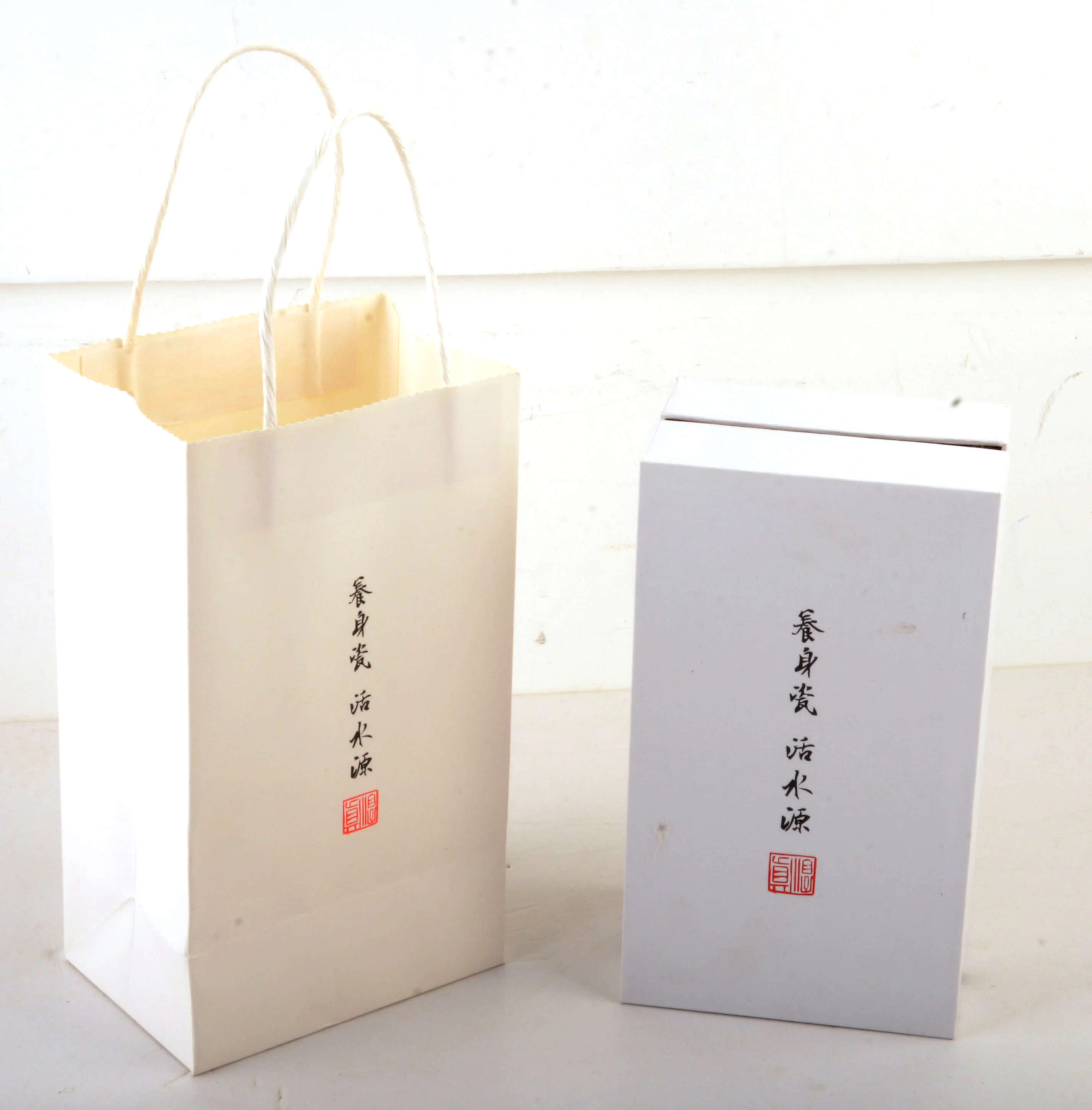 
 Оптовая продажа, индивидуальные мягкие бумажные пакеты с вашим логотипом  