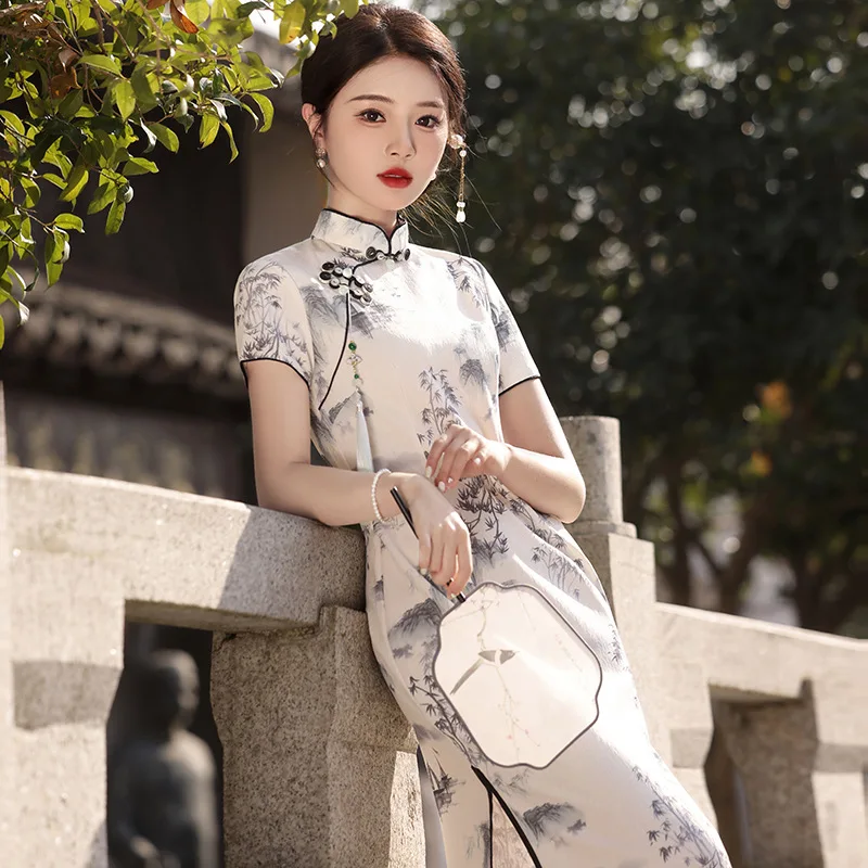 Spring New High end Chinese Feng Shui Ink Style Short sleeved Slim Fit Standing Neck Style WomenLong Qipao