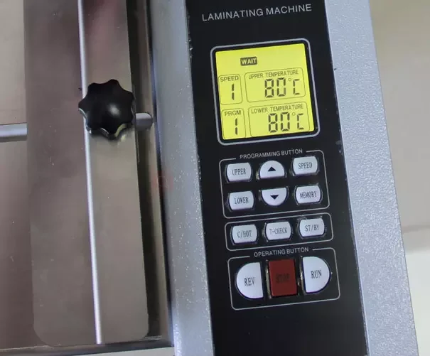 720F laminating machine automatic Adhesive Vinyl Film Lamination Machine