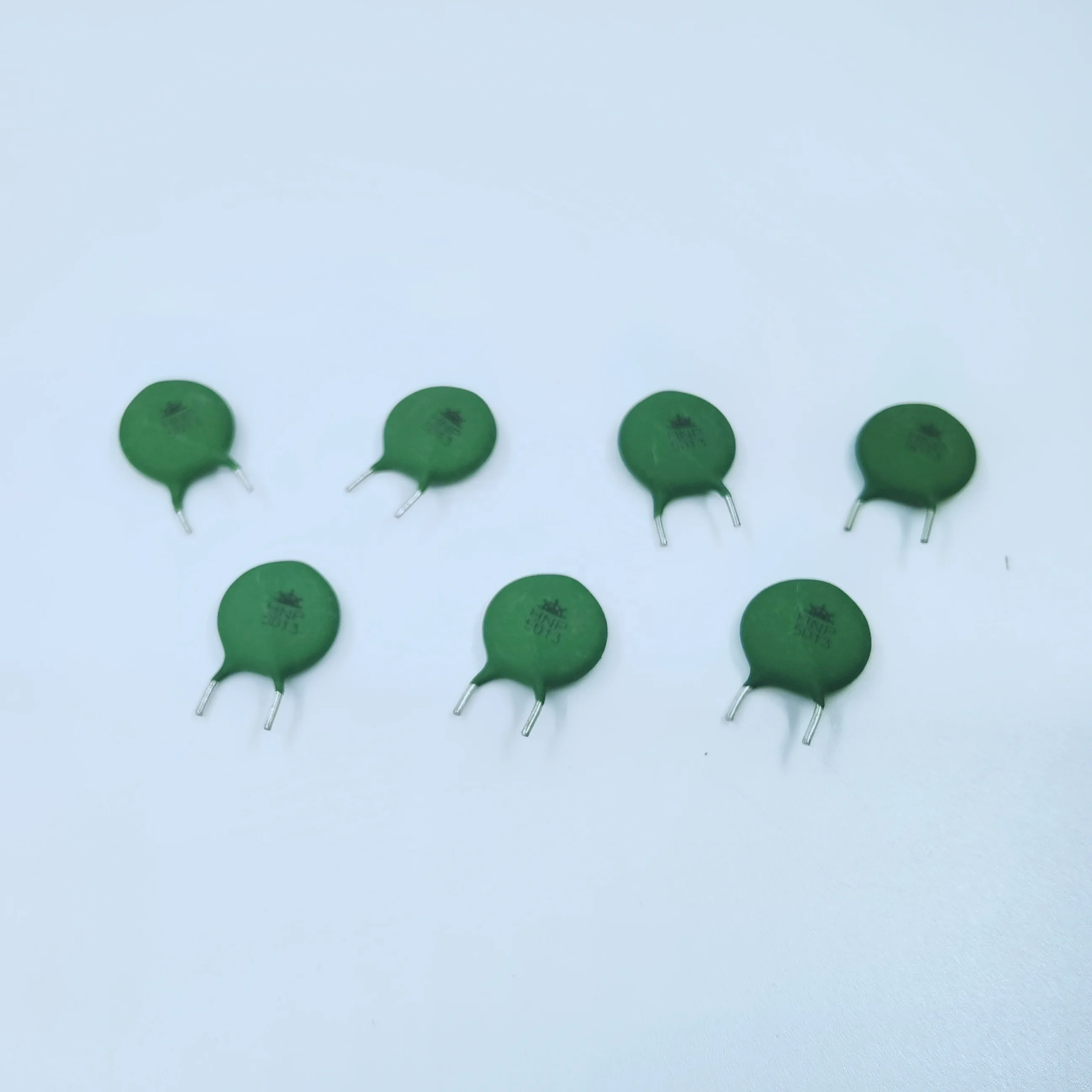 Dongguan China resistor supplier MF72 5 ohm 13mm 5d-13 power NTC Thermistor with 3.5mm cut lead