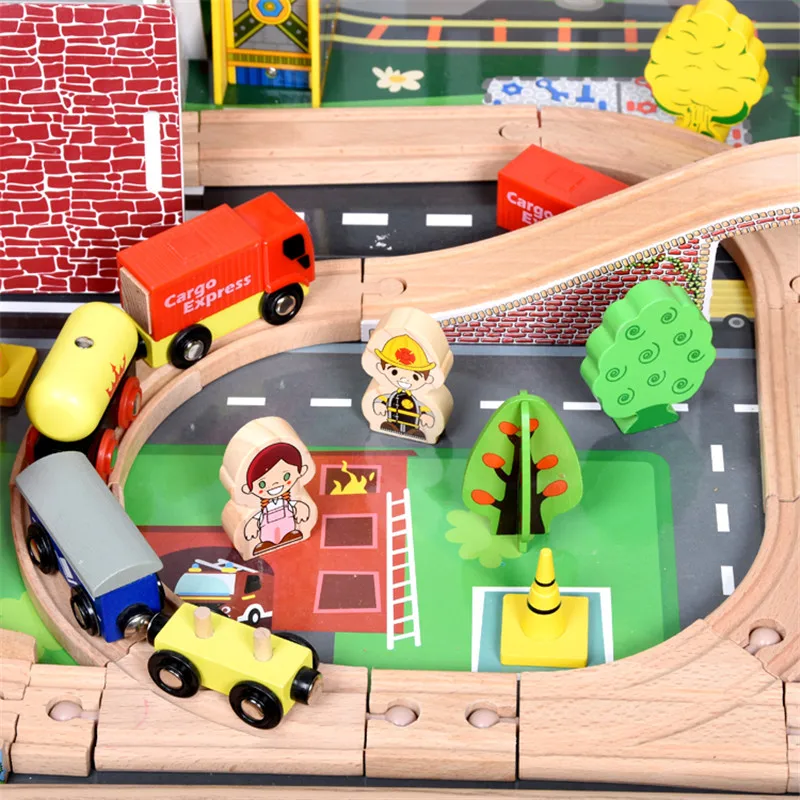 Popular Design In Stock 108Pcs Table Track Toy  Wooden Train Set Toy Electric Table Train Tracks Railway For 3 Years+ Kids