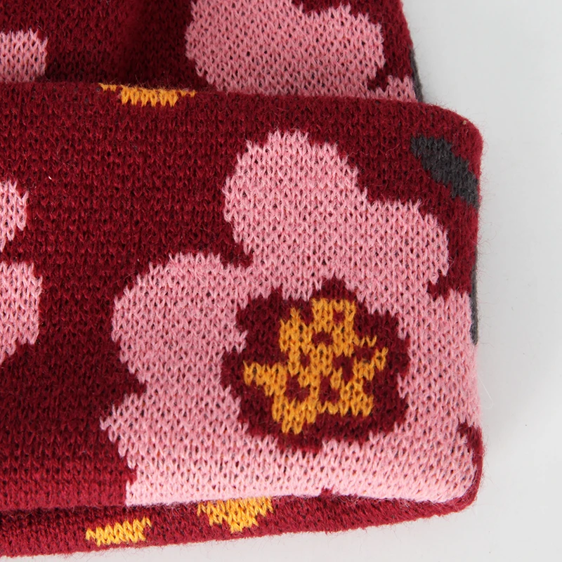 Sewingman 23SM4027 Custom Flower Jacquard Winter Knit Beanie hats with Cuff