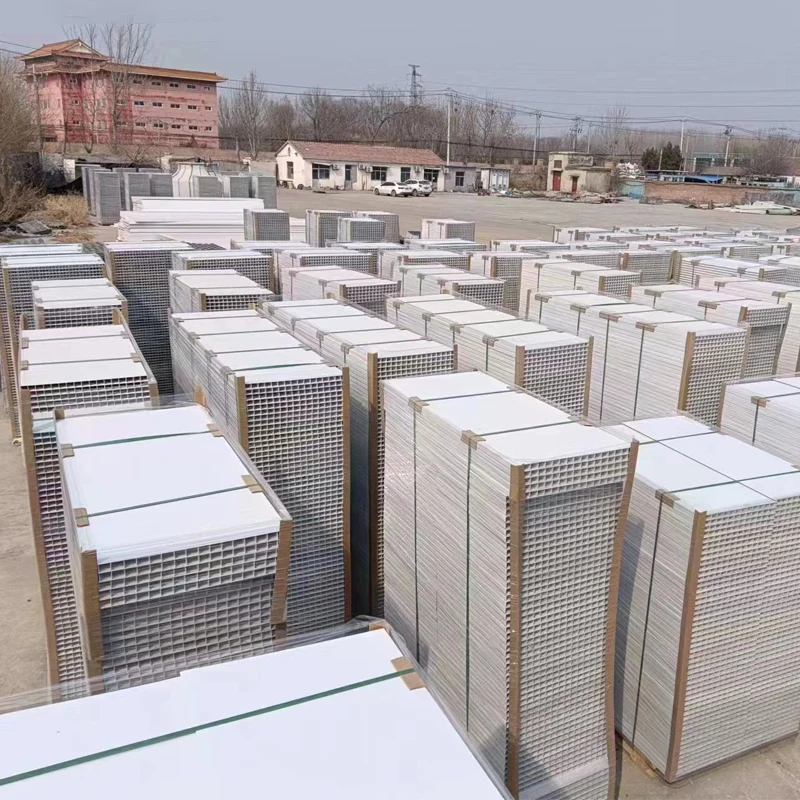 Chinese PVC panel manufacturer produces hollow plastic panels for sow bed partition walls