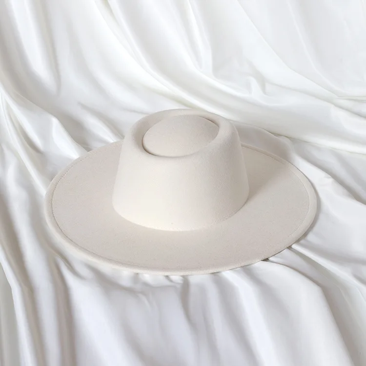 Wholesale custom 2022 Fashion Women And Men Fedora Hats 9.5 cm Wide Brim Round Top Vintage Jazz Fedora Hats