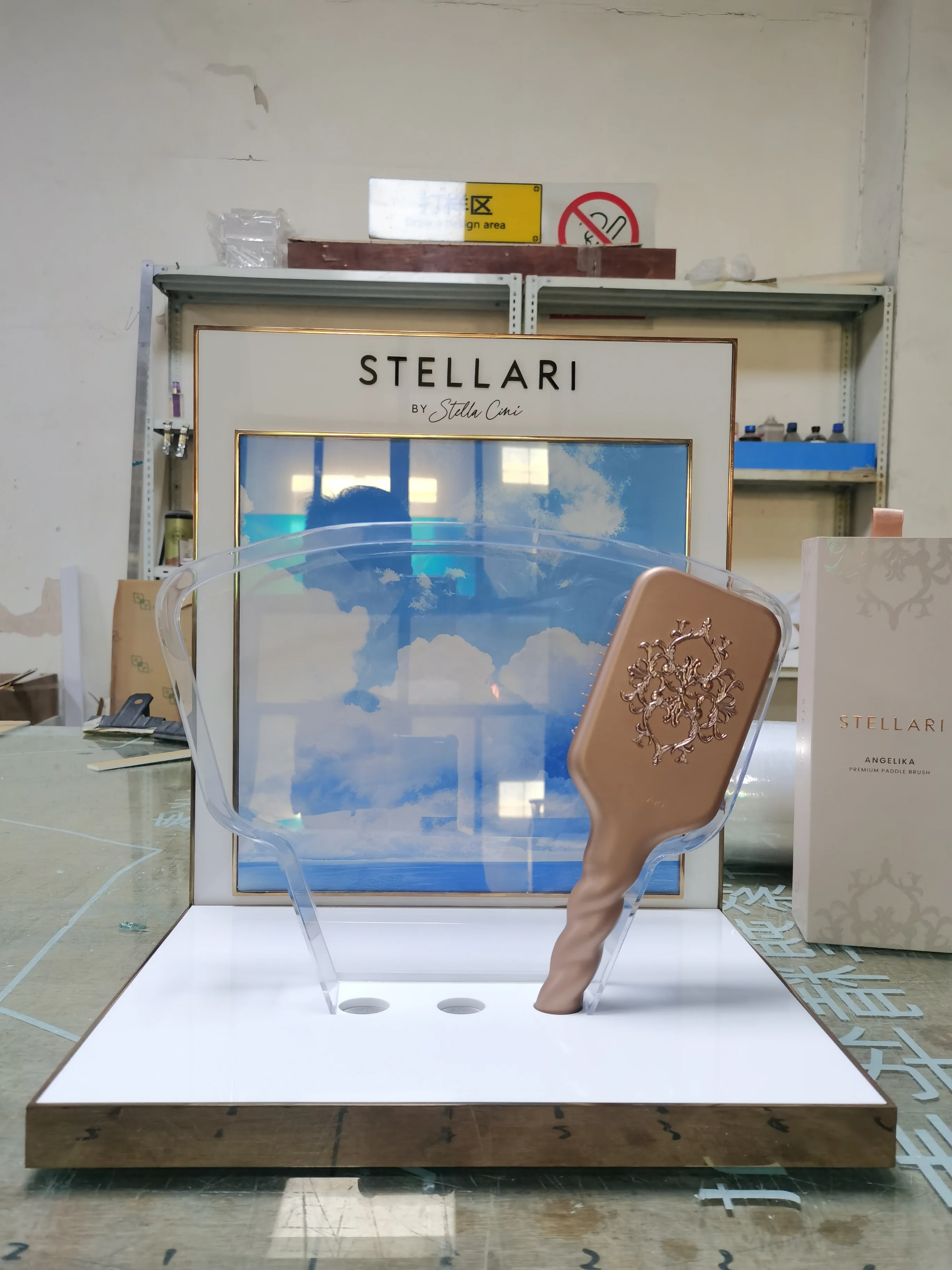 Custom luxury cosmetic display stand high quality beauty make up display stand support custom