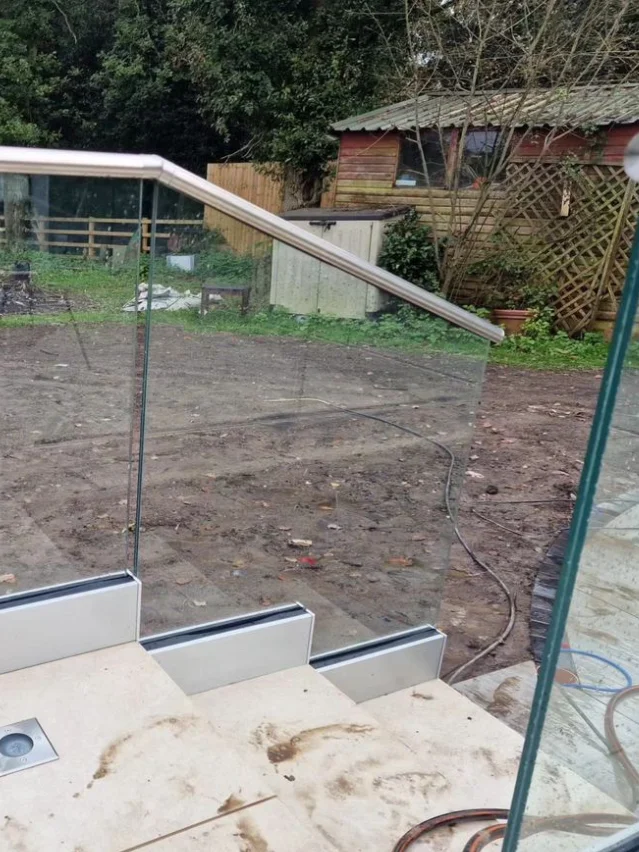 High quality aluminum u channel base shoe stair railing design balustrades&handrails