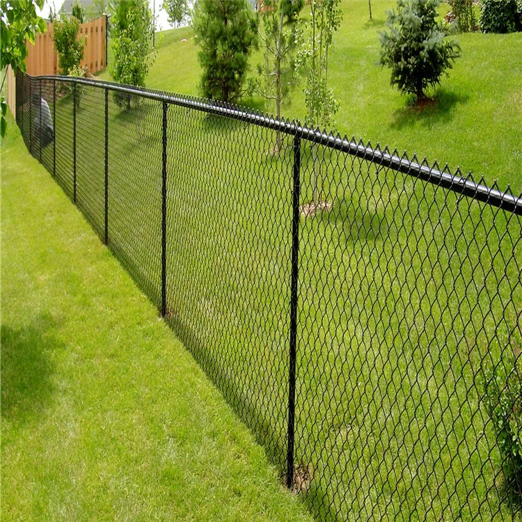 Low Price wholesale horse and goat fencing field fence farm simple soccer field fence