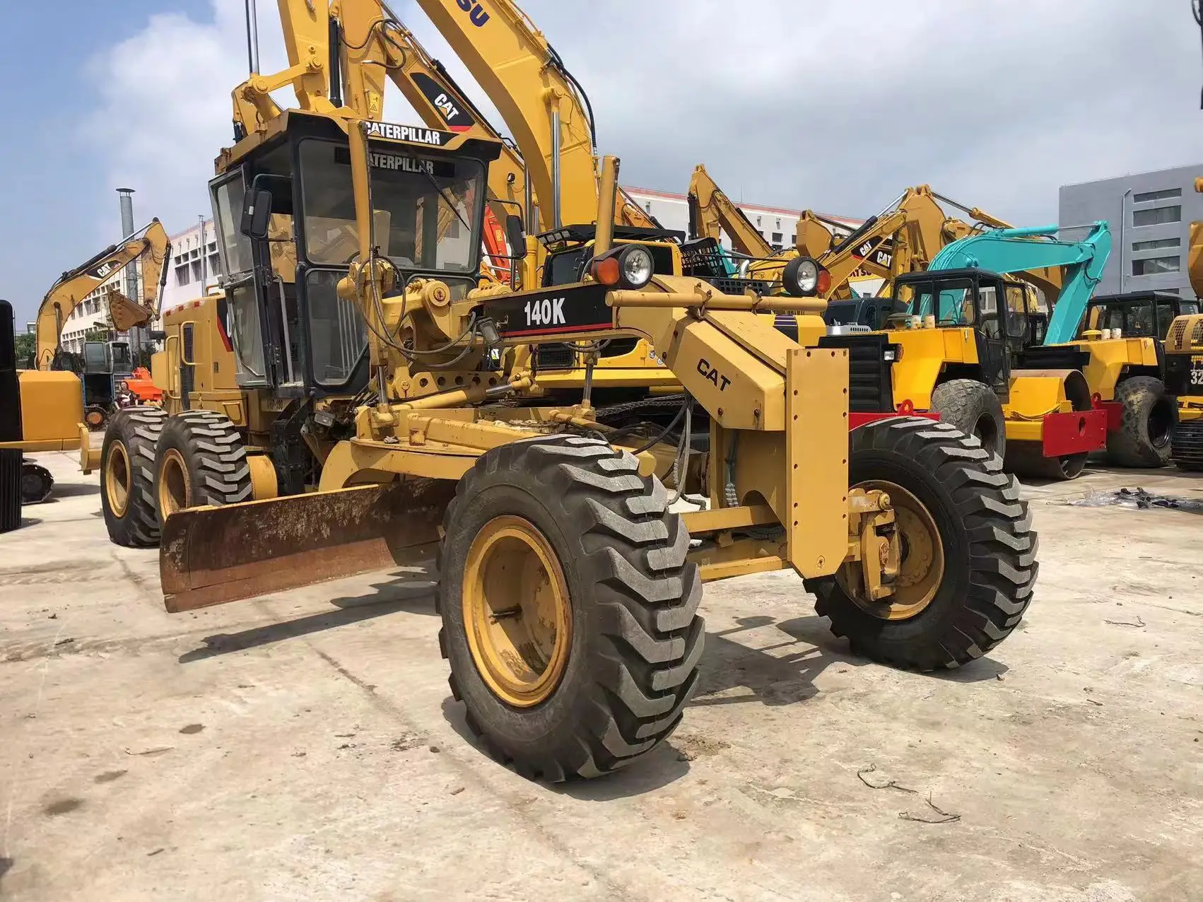 Hot Selling Good quality CAT 140K motor grader japan used cheap caterpillar usa 140G 140K 140 motor grader for sale