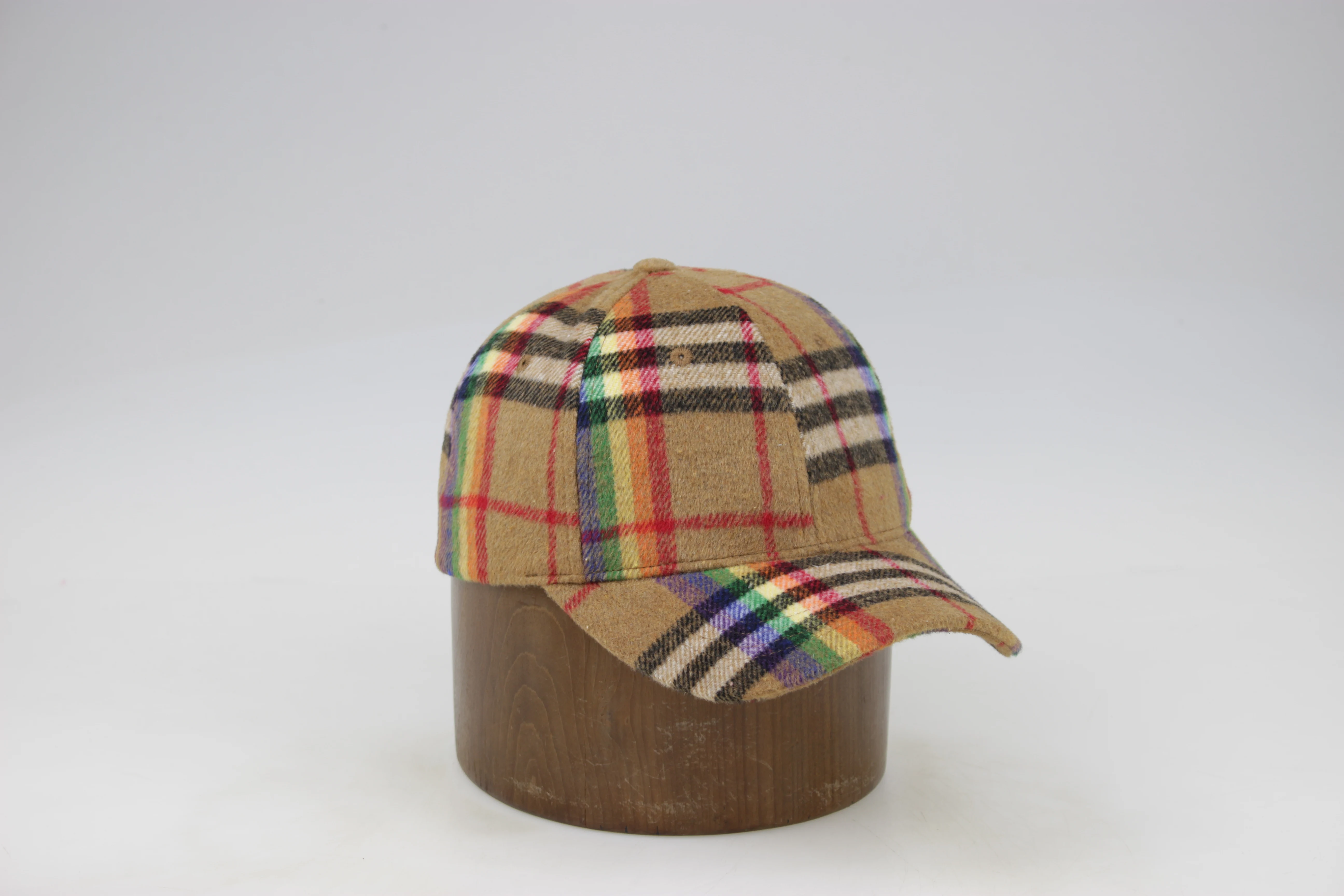 China Factory directly receive orders DIY pattern plaid England style custom baseball caps