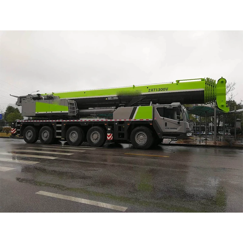 Zoom Lion 130t Truck Crane with 8 Section Boom Ztc1300V863