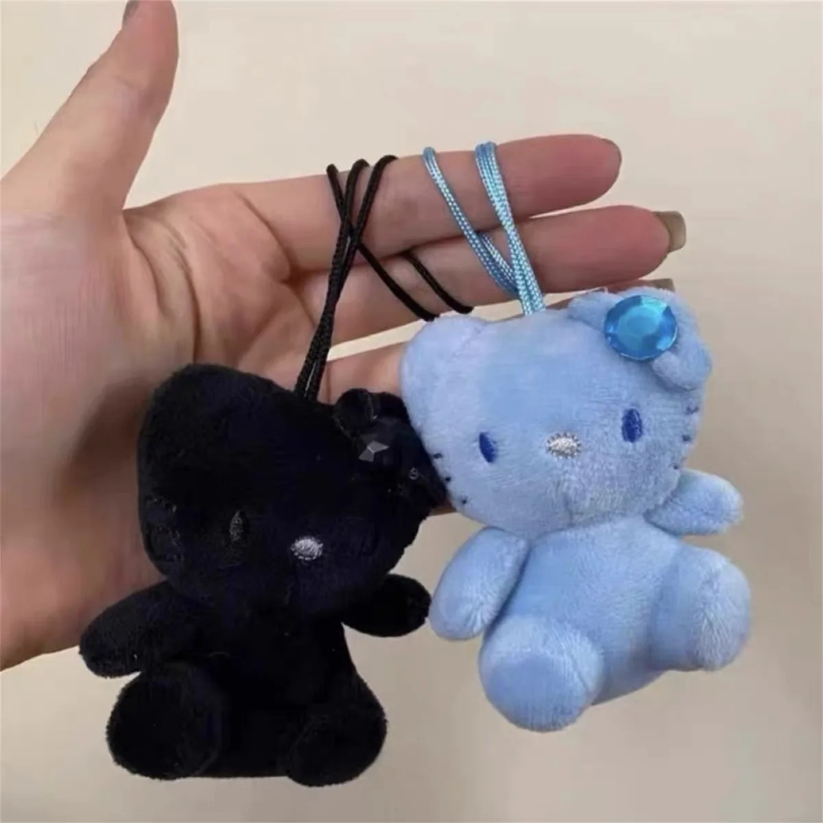 Vintage with diamond cat stuffed toys doll anime schoolbag pendant black and blue skin kt girls gifts mini plush keychain