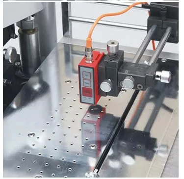 300times/min High Quality Fully Automatic Paper Cardboard Box Die Cutting Machine