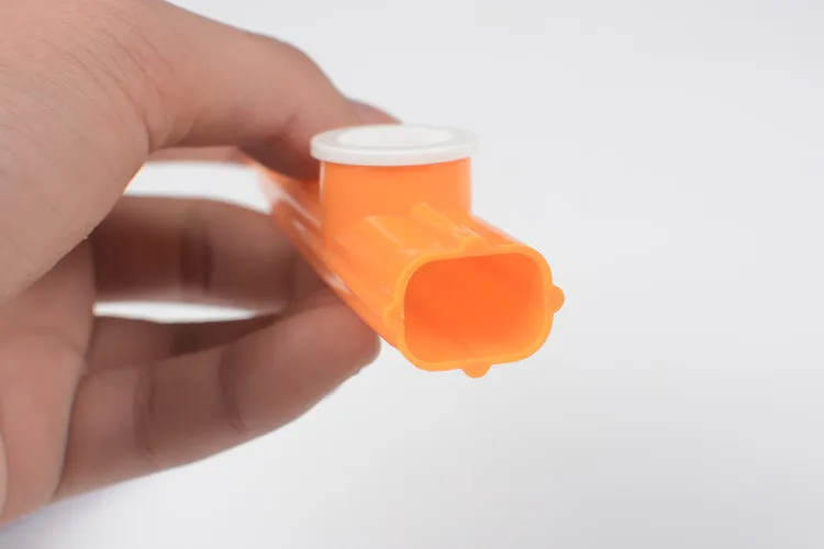 KZP-1 Plastic Kazoo