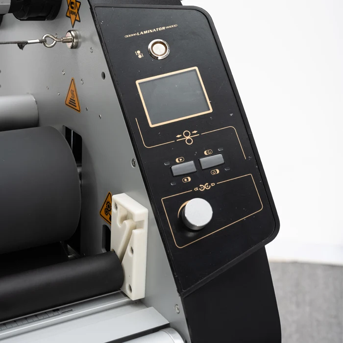 1630 мм большего формата для того чтобы свернуть горячий и холодный ламинатор Lefu автоматическая машина для производства бумажных ламинатов для вывесок и графики LF1700-D1