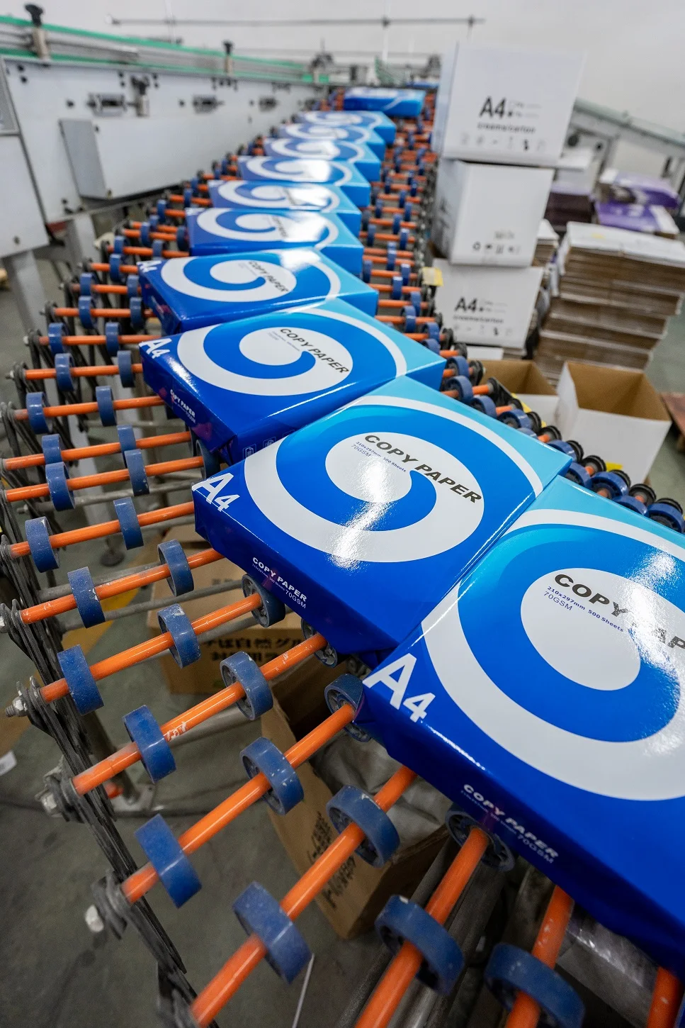 Top Manufacture OEM High brightness 80GSM Virgin Wood Pulp Letter Size A4  Copy Paper 500 Sheets/Ream