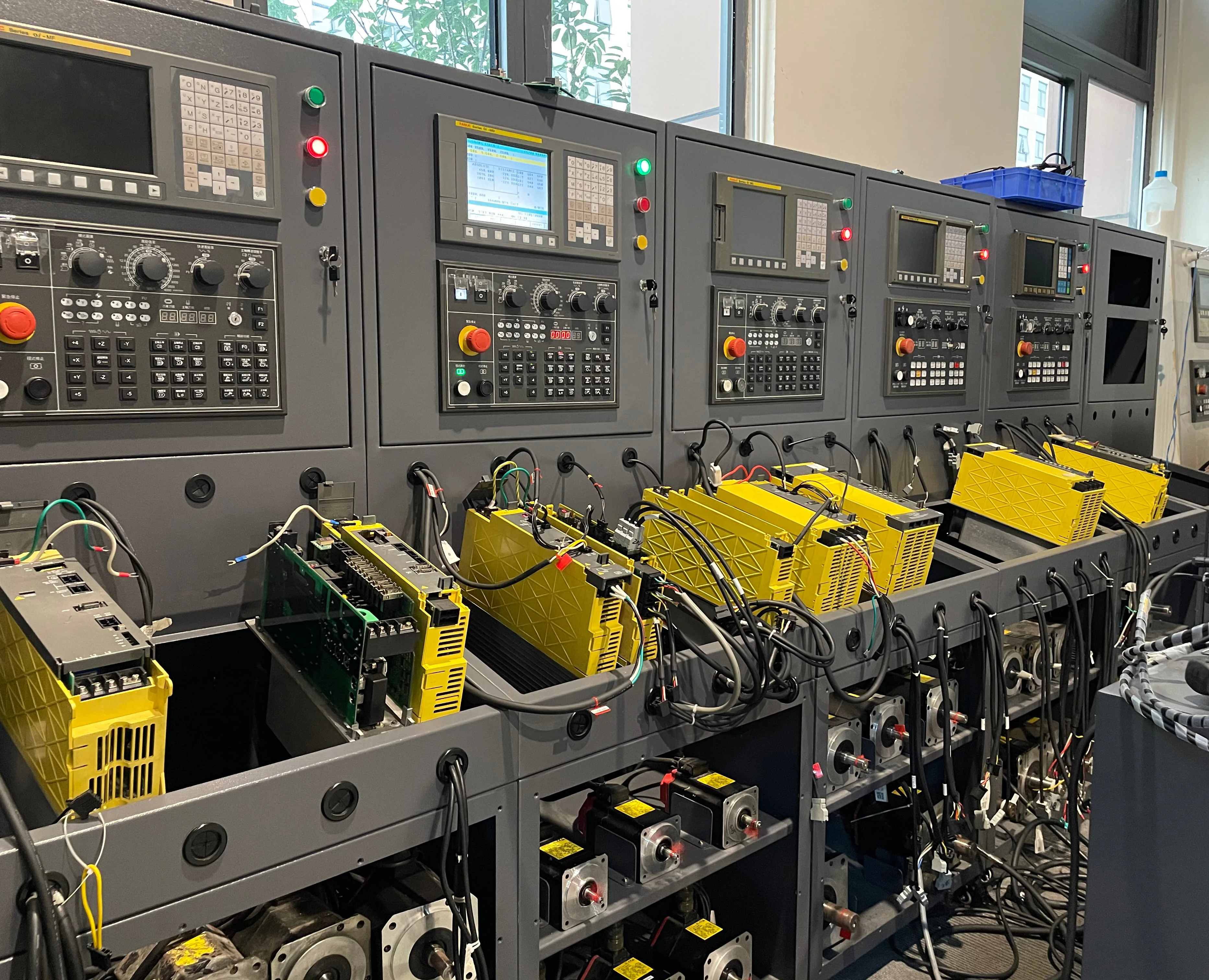 Used 12 Months Warranty SIEMENS 6SN1118-0NH11-0AA1 6SN11180NH110AA1 SERVO CONTROL CARD