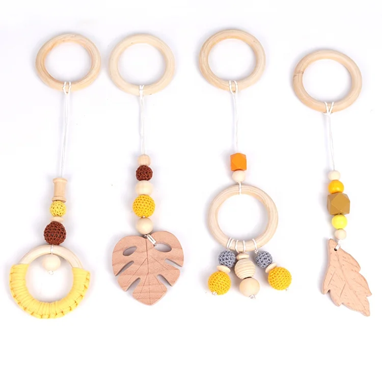 4 pcs/set New Yarn Bead Baby Room Decoration Pendant Beech teether Cotton Woven Wood Circle Teether Toy set