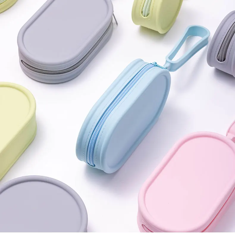 Makeup Bags Silicone purse organizer Travel Toiletry Brush Bag for Women Travel Essentials Cosmetic Bag