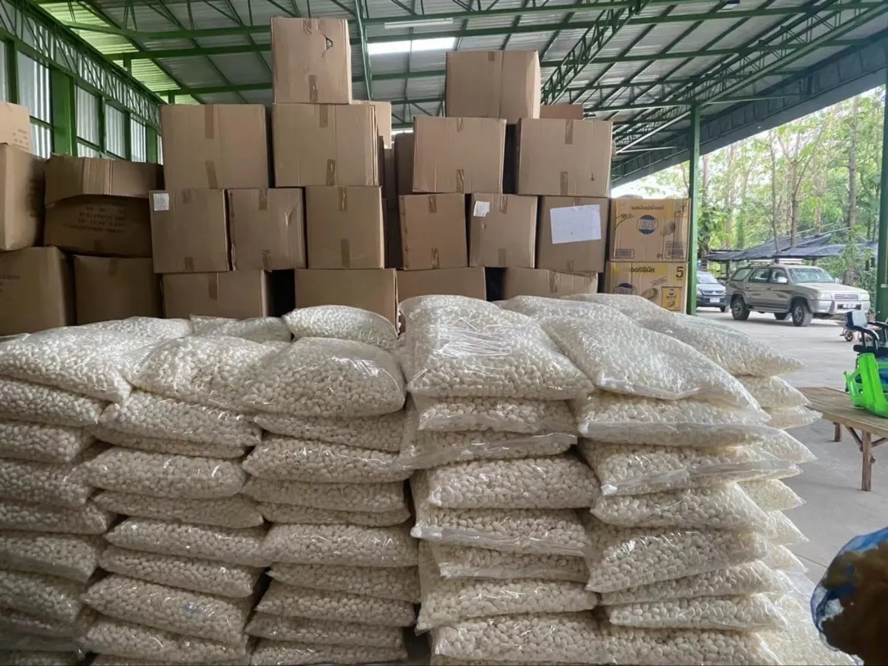 Silkworm cocoon original 100% Natural for skin care/Cocoon Silk High Quality cheapest for export From Vietnam Product for Beauty