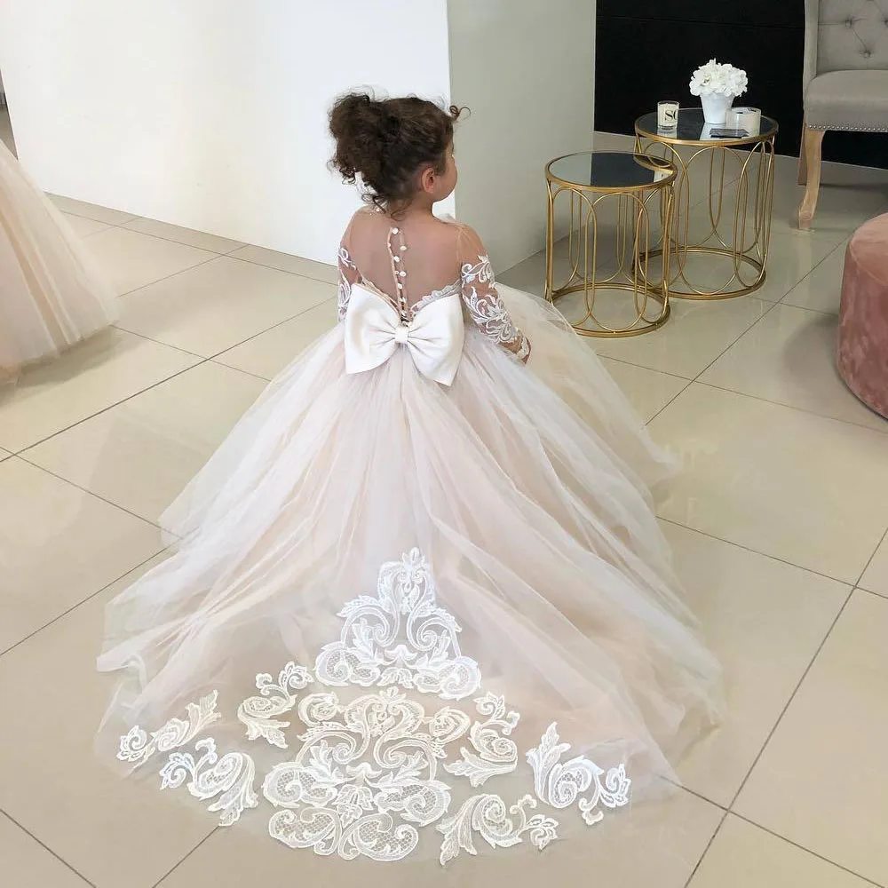 Popular Custom Made Wedding Applique Long Lace Tulle Tail Princess Children Gowns Flower Girl Dresses