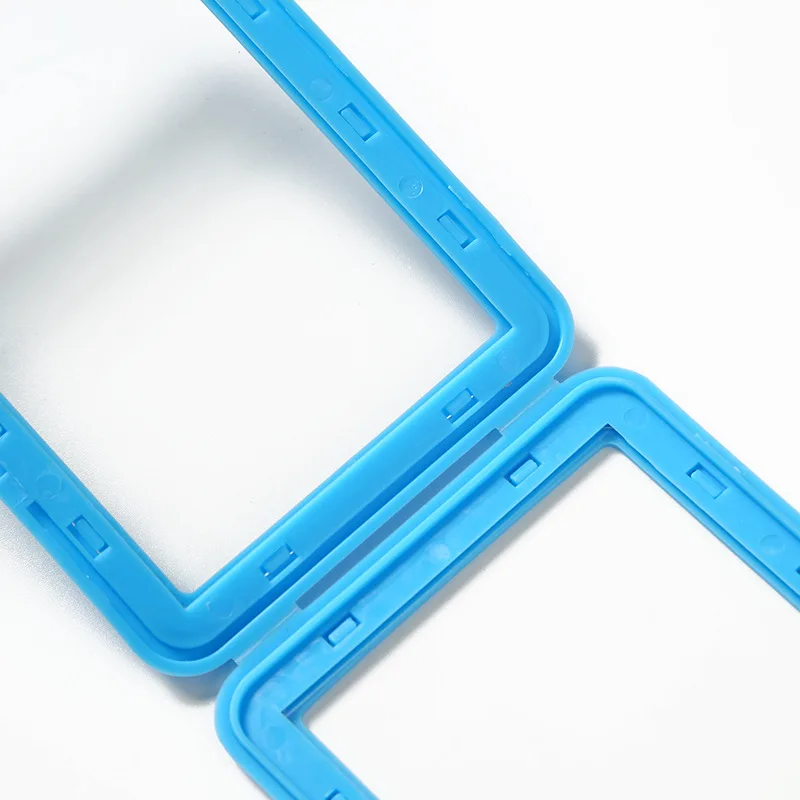 High Quality Wholesale Id Card Badge Holder With Lanyard Hard Plastic marvel