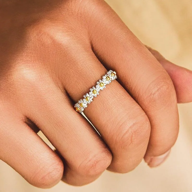 High quality Little Daisy flowers Copper plating Ms ring Sweet Double color flower ring for women