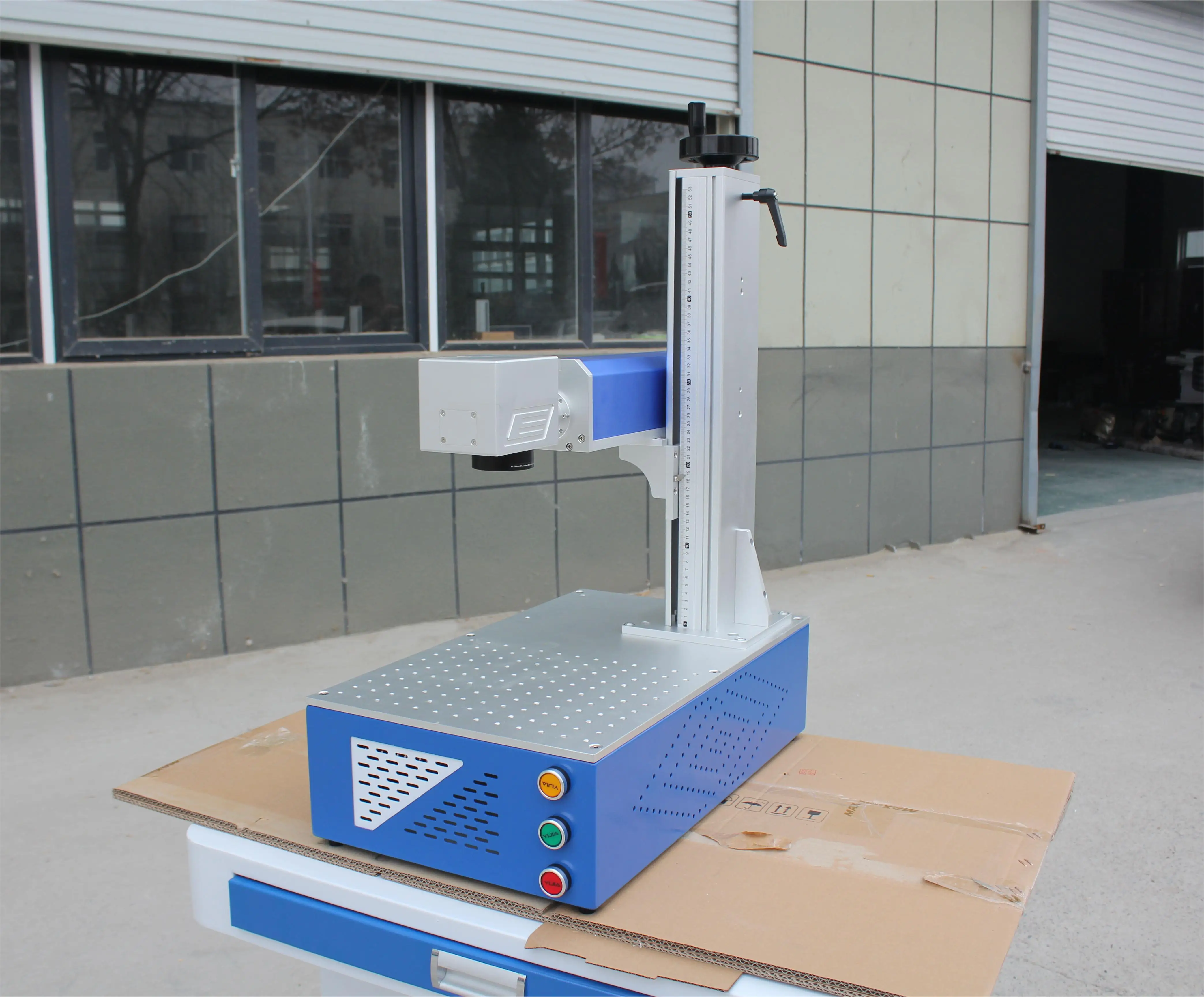 desktop 20w 30w 50w  fiber laser marking machine high precision pen aluminum carbon steel laser marker
