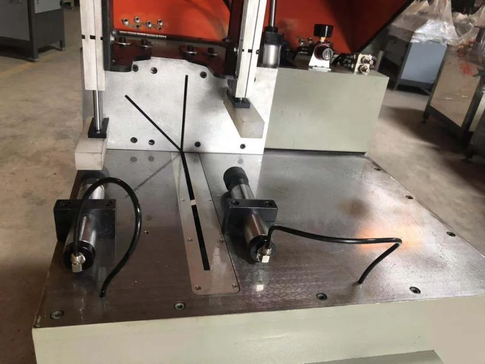 
UPVC aluminum door and window frame 45 and 90 angle Automatic cut machine 