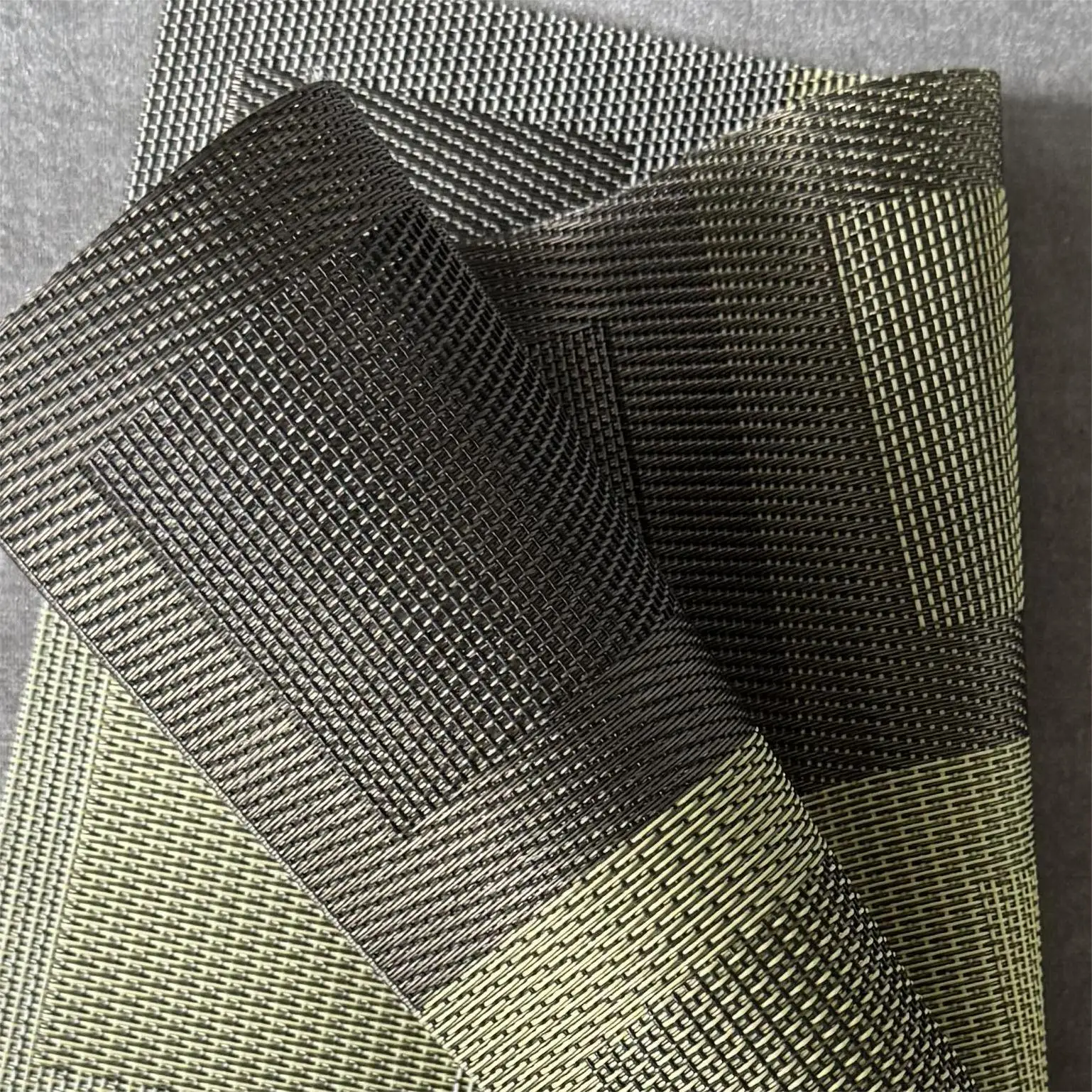 Modern Luxury PVC Nine-Square Placemat Set 5mm Thick Woven Plastic Tablemat for Dining Tea Wedding Serving Beer Wine Kitchen Use