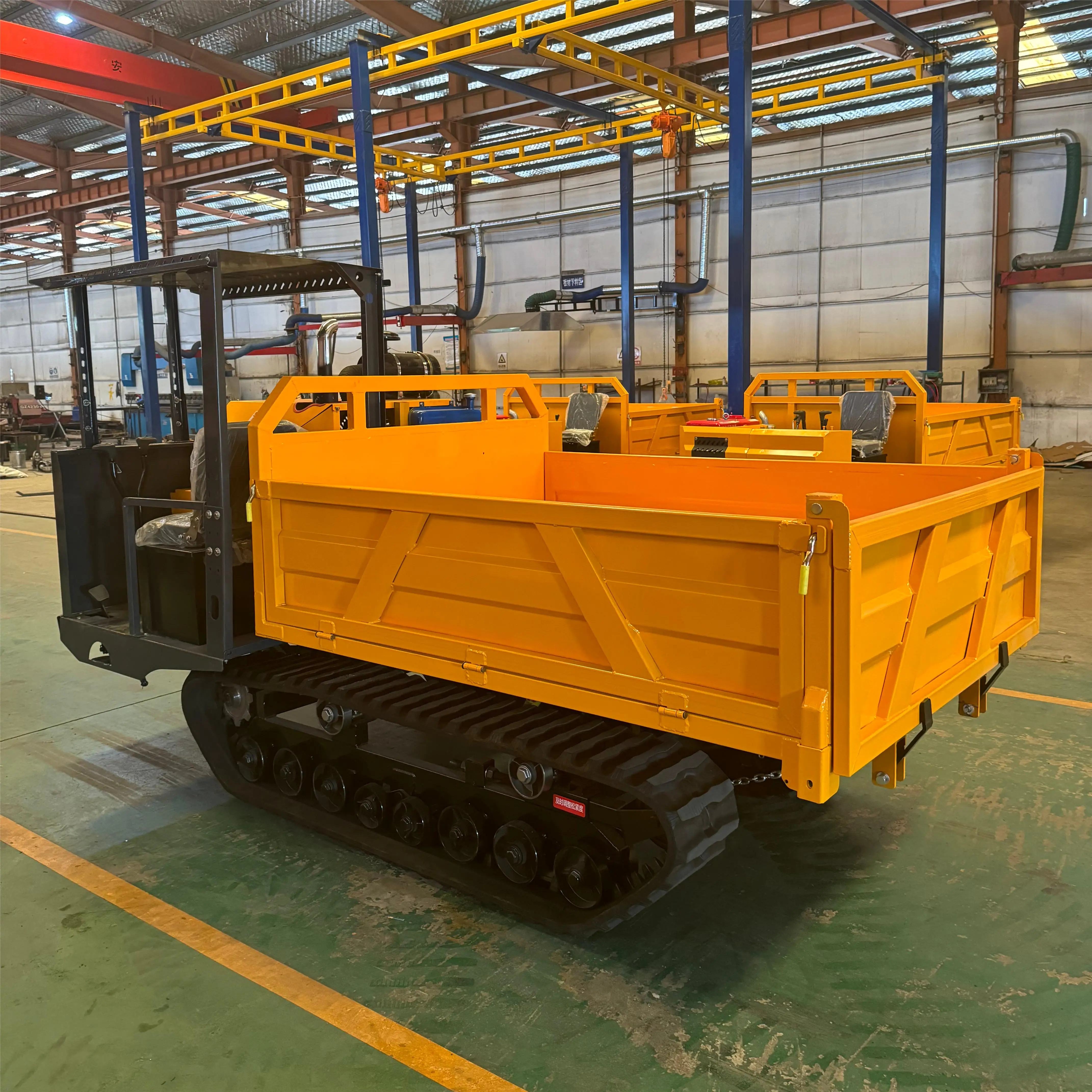Good Quality 5Ton Hydraulic High-performance Dump Truck with Gearbox for sale on Crawler transport vehicle