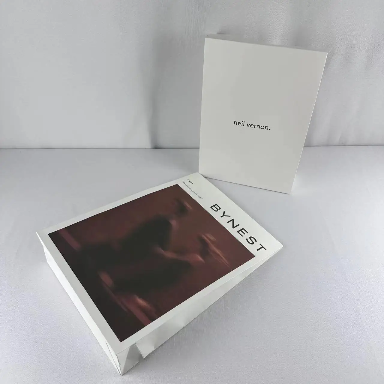 custom paper gift bags kraft paper mailer bag Expandable White paper bag for Clothes Underwear hoodie sweater