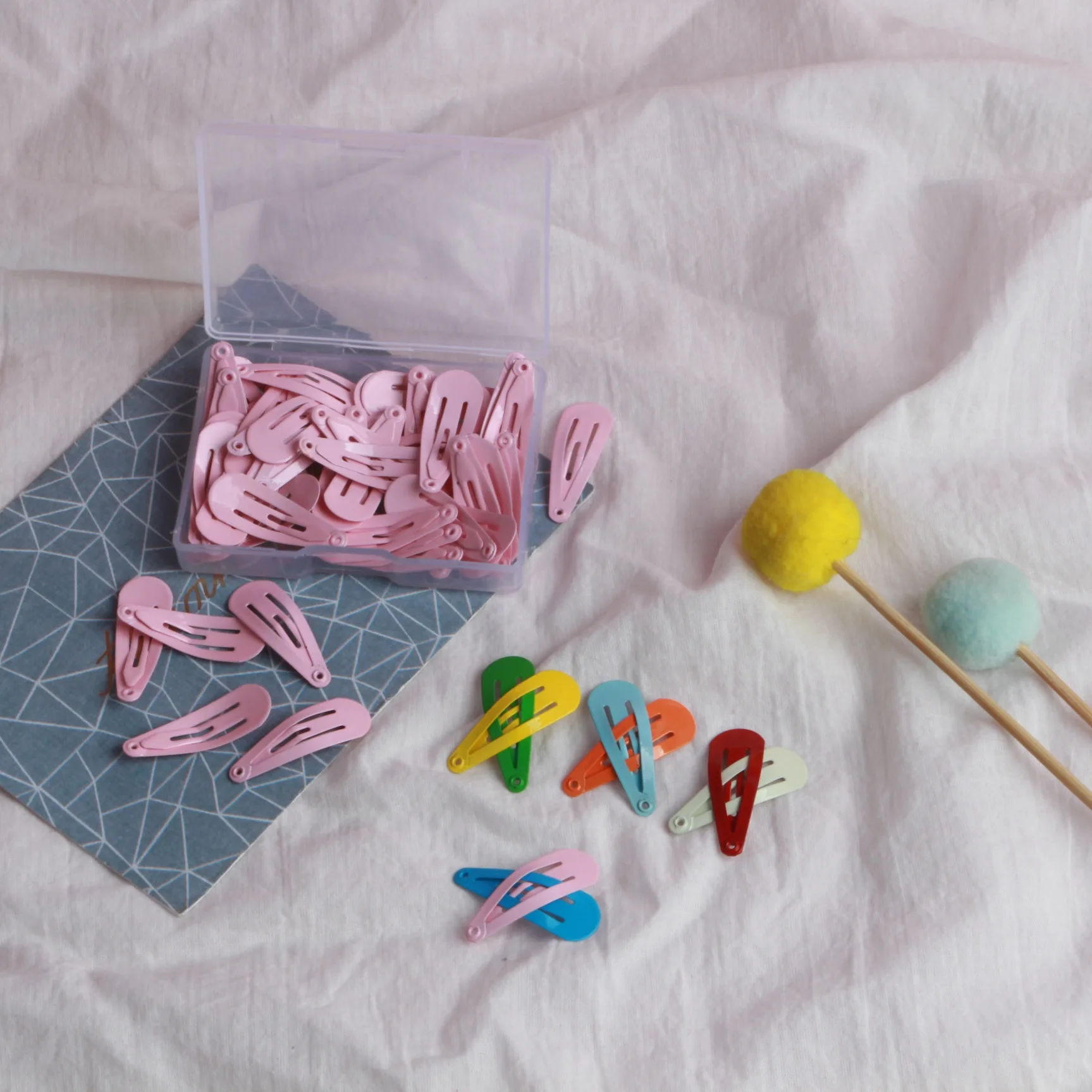 Manna 50Pcs/box 3cm Colorful Hair Accessories for Kids Cute Candy Color Mini BB Clip Bangs Clips