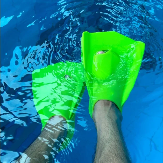 High quality Make In China Free diving Swimming Fin Custom Logo Adjustable Silicone Fins Swimming For Adults child /women