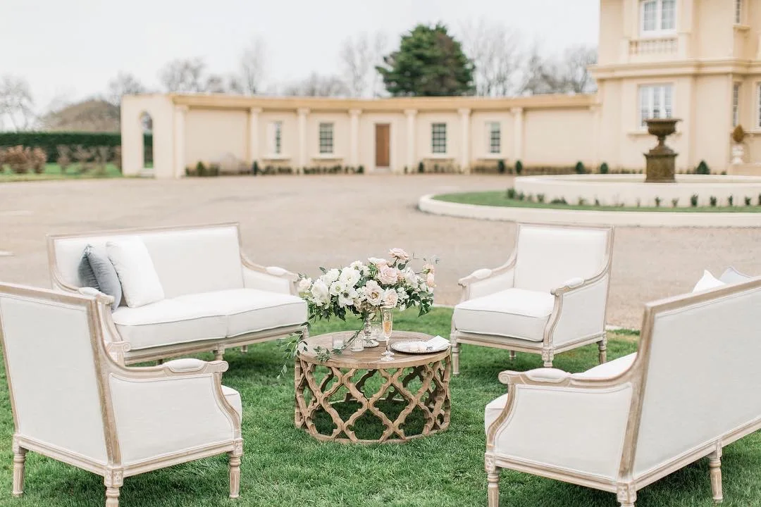 Classic French solid wood Wedding vintage dining sofa chair set  with Rattan Back linen fabric for events  2 or 3 seater