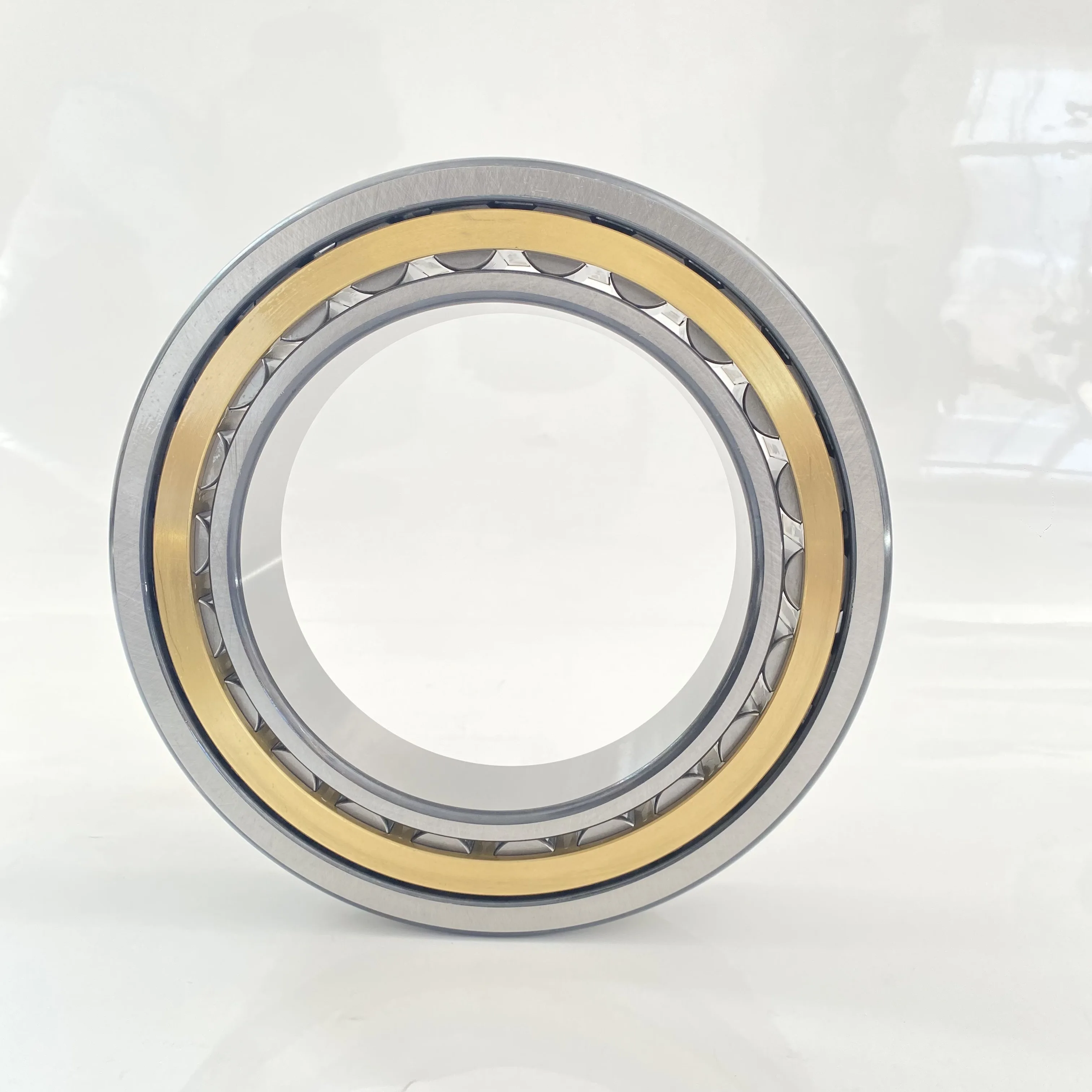 FAG (Schaeffler) NJ2320-E-TVP2-C3, Cylindrical Roller Bearing  C3 Internal Clearance