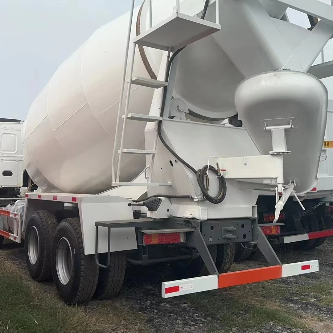 Used Concrete Mixer Truck Mitsubishi 8-12 cubic meter Fuso/Hino/ Isuzu Cement Mixer Truck for sale