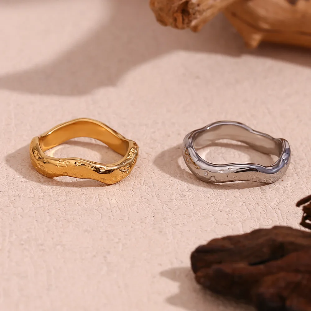 Simple Hammered Enamel Finger Rings for Women Waterproof 18K Gold Plated 316L Stainless Steel Plain Wave Rings