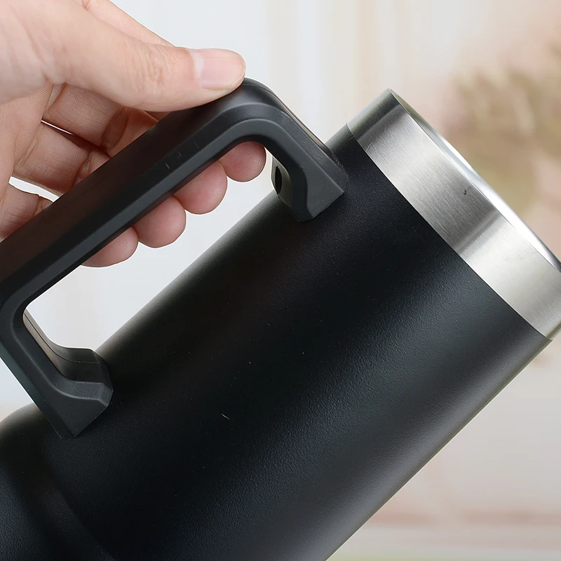 Large hand Beer Stein 25 oz stainless steel double-wall vacuum bottle thermos A curling beer mug with a handle