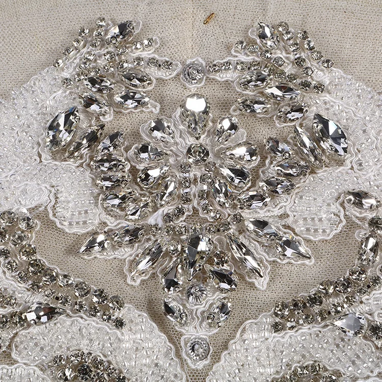RM372 fashion handmade crystal rhinestone applique for bridal crystal beaded bodice embroidered patches