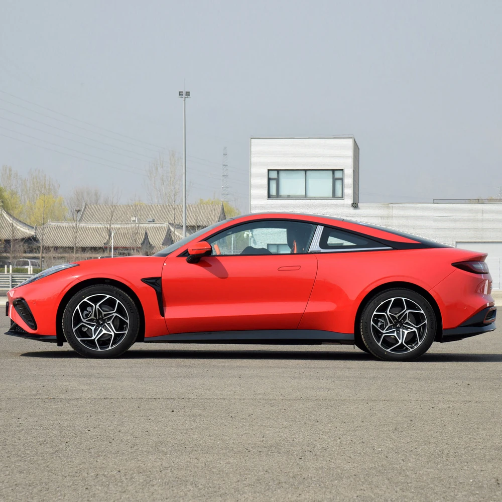 NETA GT 2023 560 издание новые энергетические транспортные средства высокоскоростные электромобили произведенные в Китае