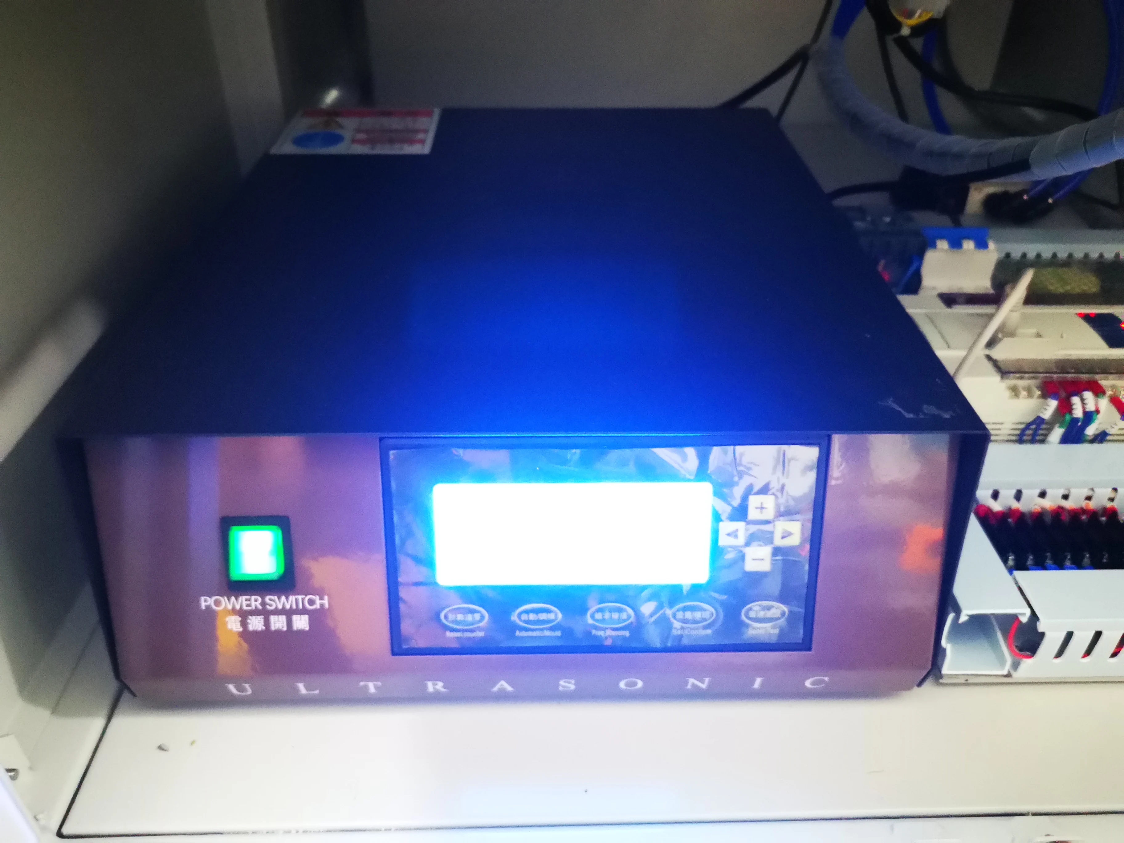 Configurable Digital Rotary Ultrasonic Welder: 15KHz Frequency, 4200W High-Power Output