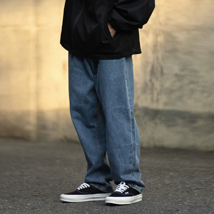 Men Y2K Japanese style baggy fit jeans casual wear basic denim color tapered jeans