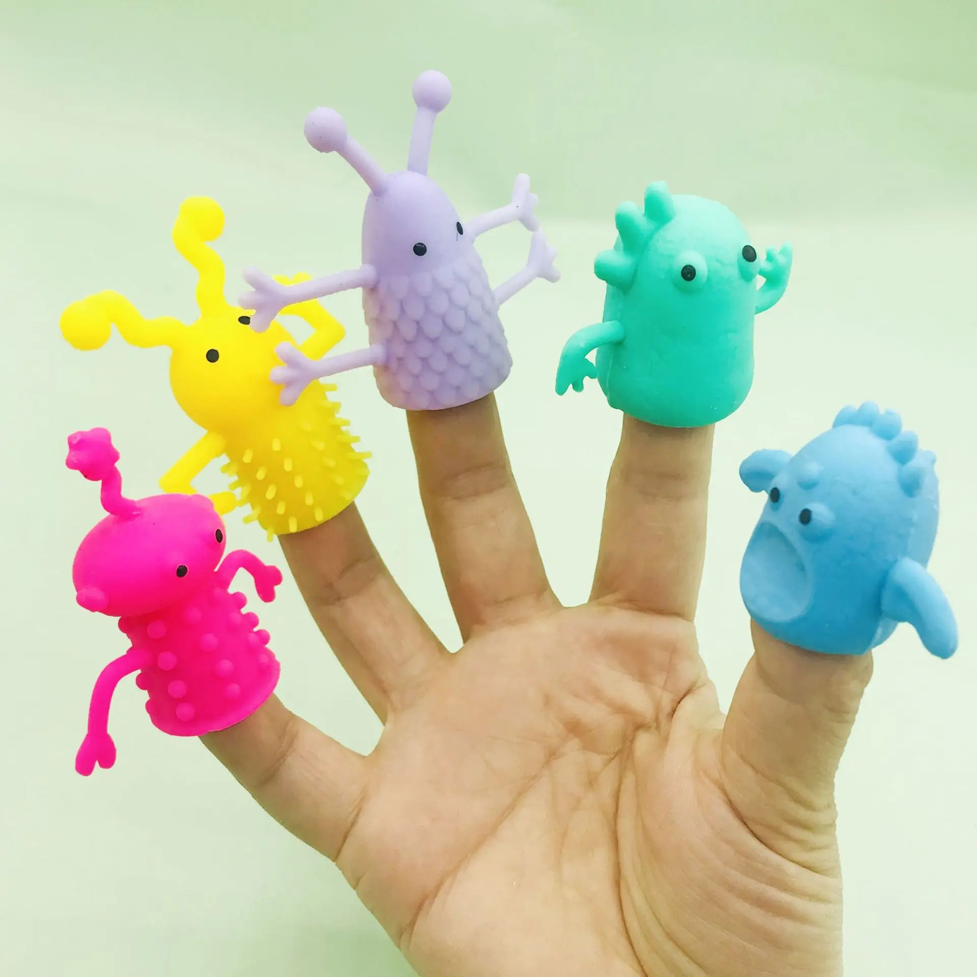 Custom Kids Toy Animal Bath Role Play Baby Educational TPR Toy Hand Finger popper toy Puppet Set
