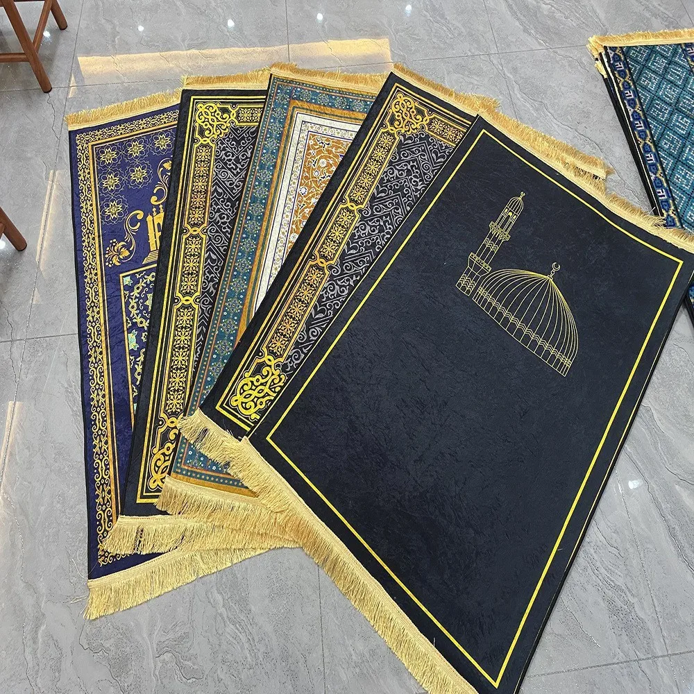 Wholesale Premium Ramadan Thick Madinah Muslim Travel  Face Kids Children Polyester Prayer Rug Mat Gift Set