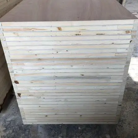 
logan interior white primer molded door 