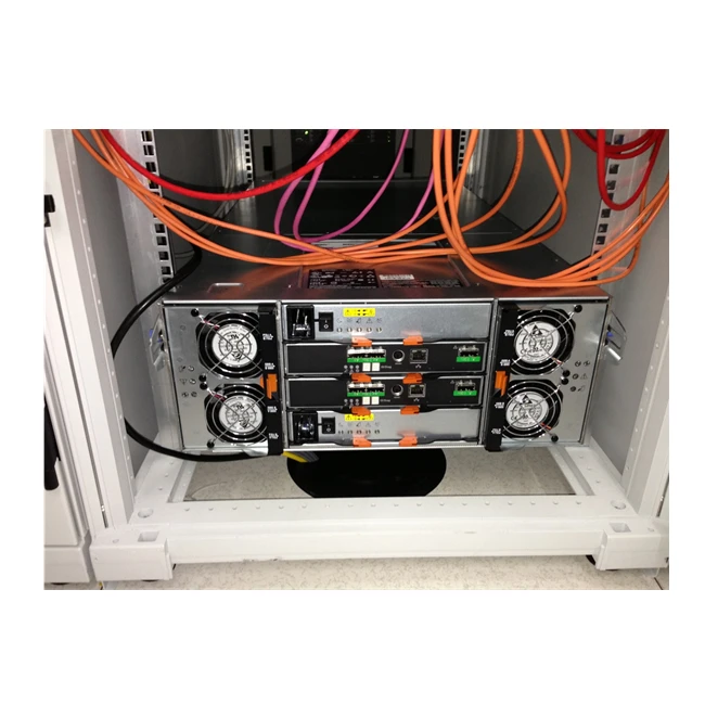 Новый плотный корпус с двумя модулями управления D Storage